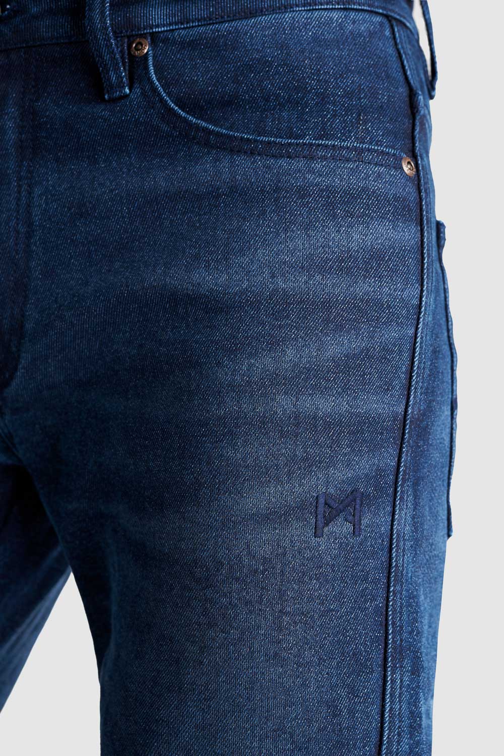 Close up pocket-L